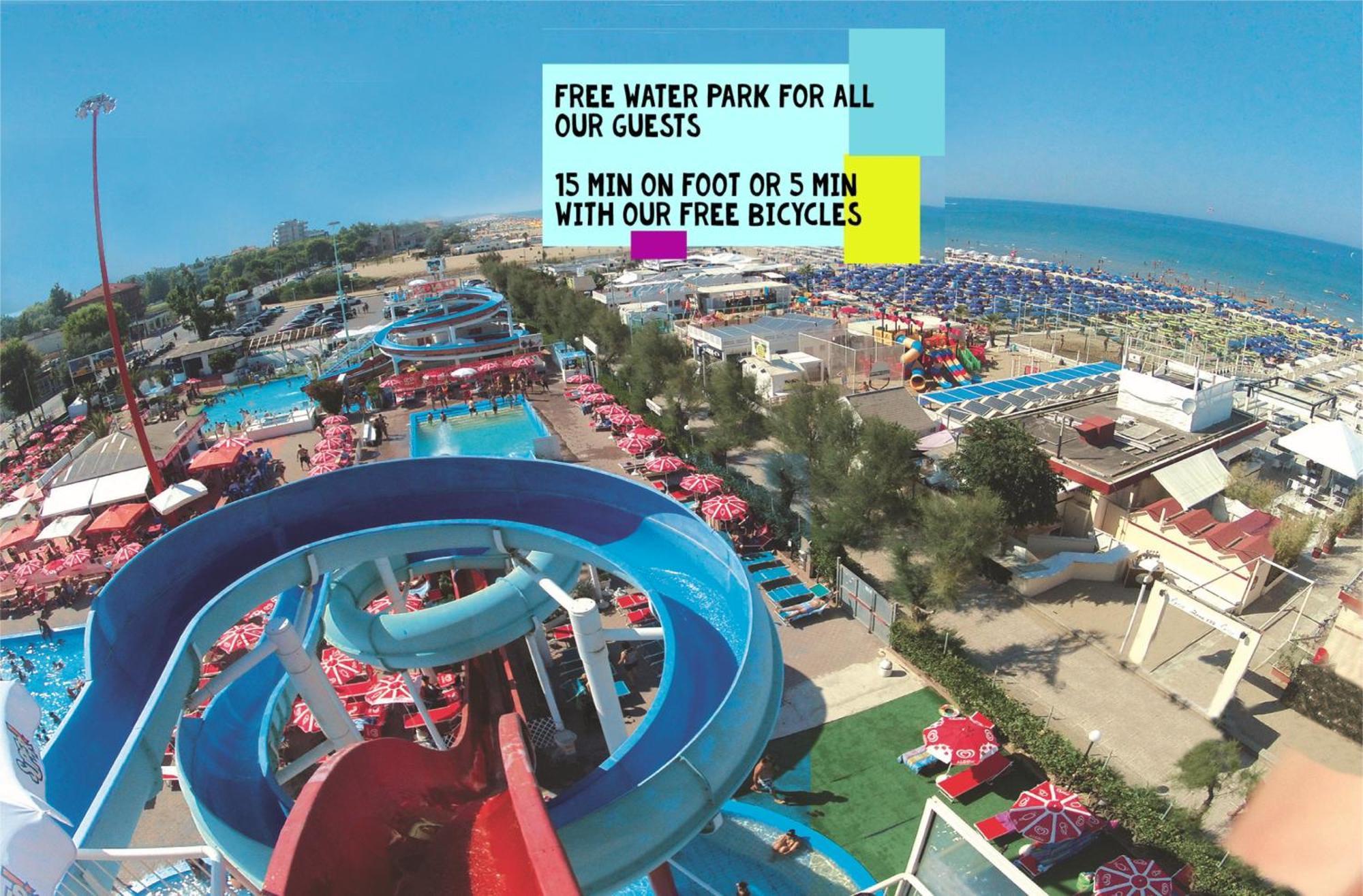 Hotel Giorg - Waterpark Included Римини Экстерьер фото